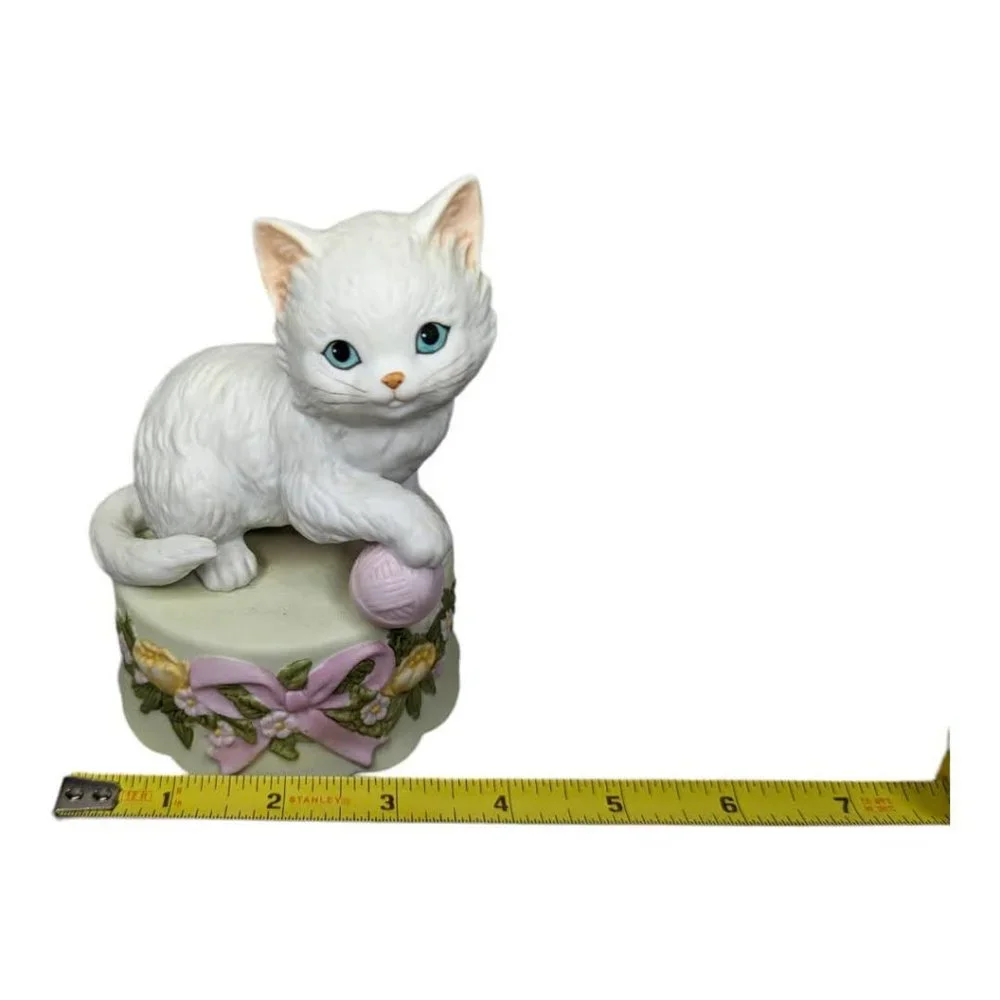 Vintage 1985 Schmid Gordon Fraser Cat Music Box